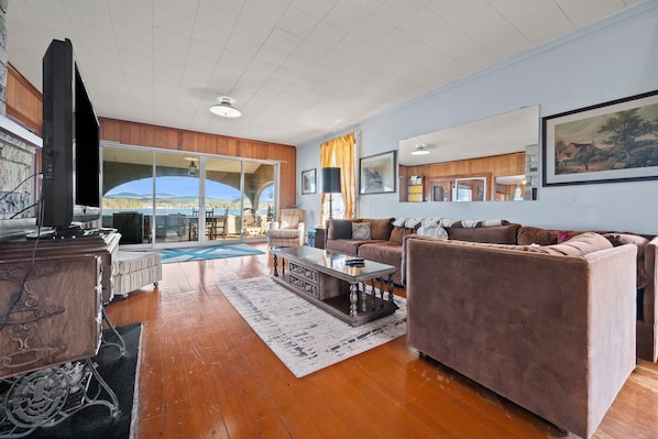 Fernseher, Bücher