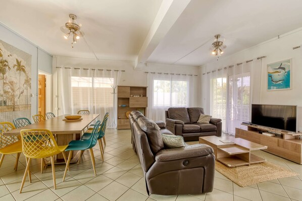 Apartment | Living area