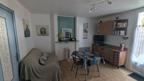 Living area - Apartment near the sea with private terrace and parking - Residence 'Le Miramar (Argelès-sur-Mer)