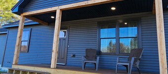 Escape for 8. HotTub, Gym, Firepit, Brook & Big Yard Near Outdoor Adventures