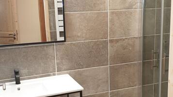 Shower, hair dryer