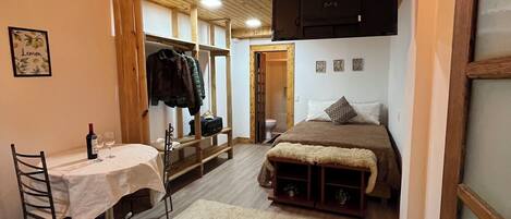 Standard Apartment | Free WiFi