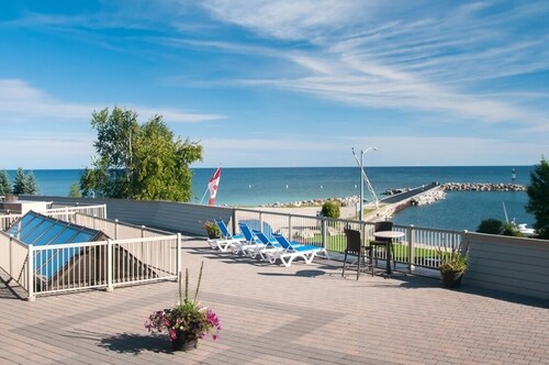 Royal Harbour Resort - Thornbury ON