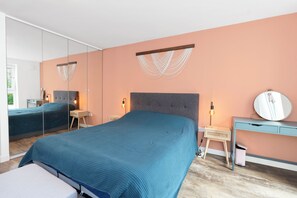 2 bedrooms, WiFi, bed sheets