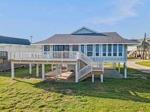 Exterior - Seaside Serenity 5-Bedroom Beachfront Haven - Coastal Charm (Jamaica Beach)