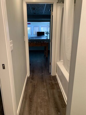 Interior - Spacious, vintage home near River in Richland! (Richland)