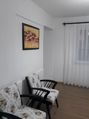 Comfort appartement, Meerdere bedden, keuken, uitzicht op tuin | Interieur
