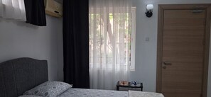 Laptop workspace, blackout drapes, iron/ironing board, free WiFi - Günışığı Pansiyon &Apart (Koycegiz)