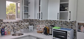 Comfort Apartment, Multiple Beds, Kitchen, Garden View | Private kitchen - Günışığı Pansiyon &Apart (Koycegiz)
