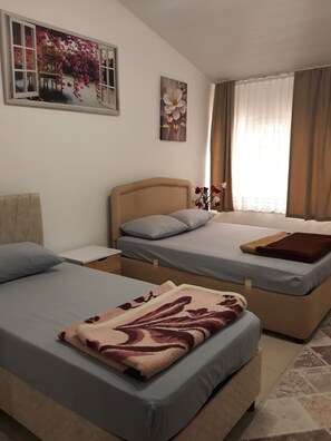 Laptop workspace, iron/ironing board - Günışığı Pansiyon &Apart (Mugla)