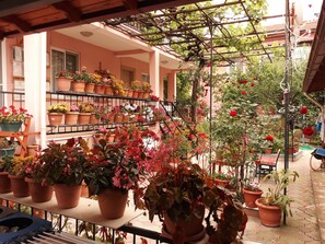 Terrace/patio - Günışığı Pansiyon &Apart (Mugla)