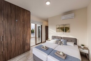 3 habitaciones, tabla de planchar con plancha, wifi y ropa de cama 