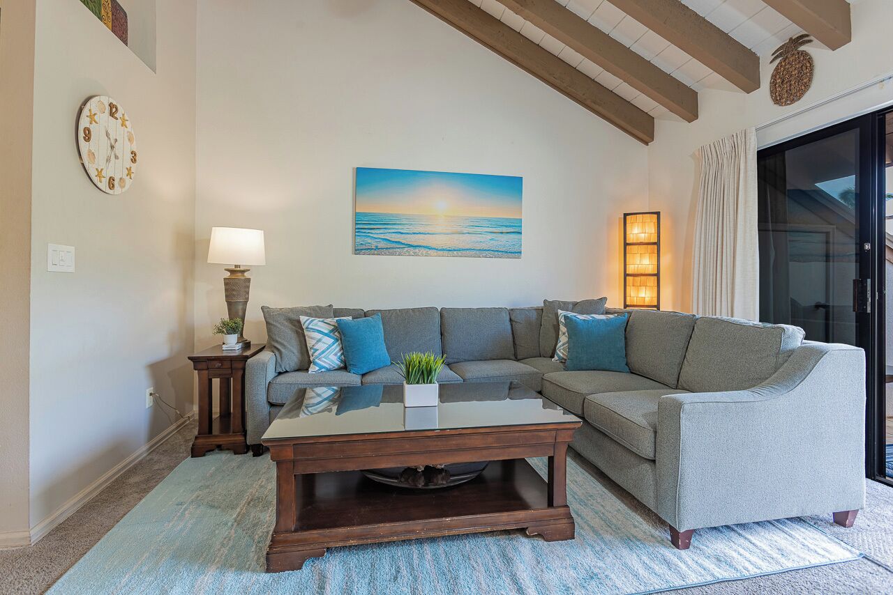 Een smart-tv en boeken