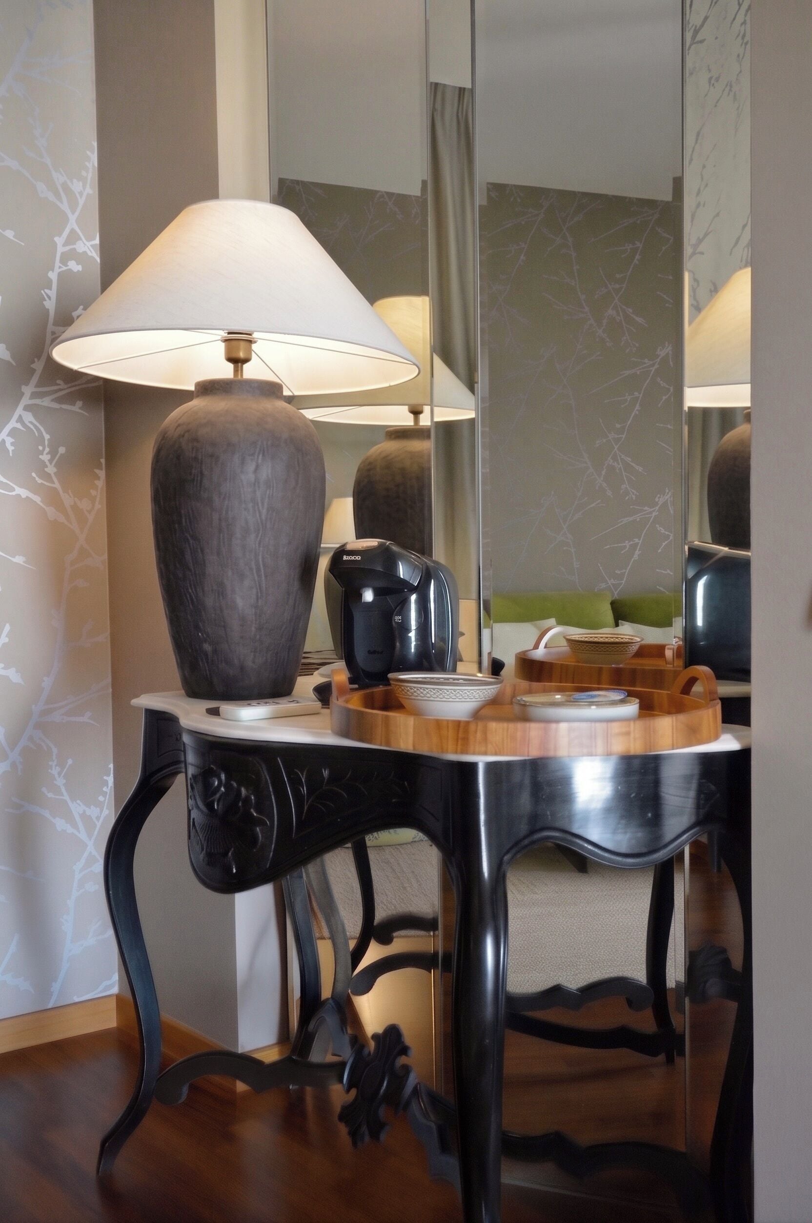 Luxury Suite | Free WiFi, bed sheets