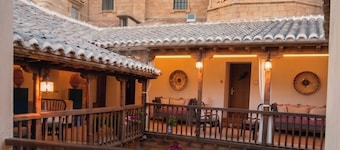 Hotel Casón del Conde