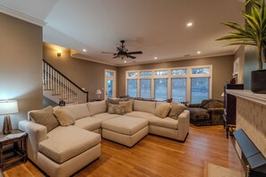 Smart TV, fireplace, video games, offices