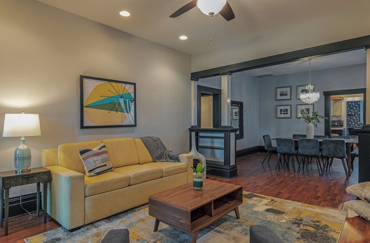 Photo 22 of 2BR City Serenity! A Cozy Montrose Private Home