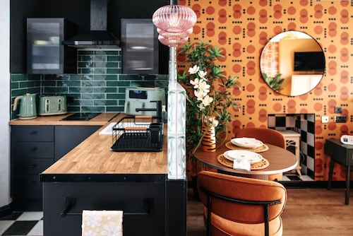 Guest Studio for 2 I Private I Self Contained I Near Cardiff