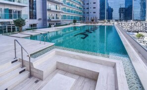 Outdoor pool - Stylish Studio at DAMAC Majestine (Dubai)