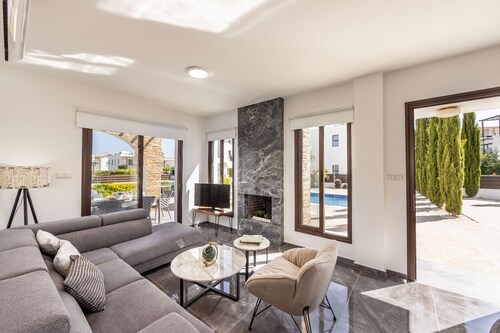 Stunning 3 Bedroom Villa in Ayia Thekla