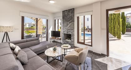 Stunning 3 Bedroom Villa in Ayia Thekla