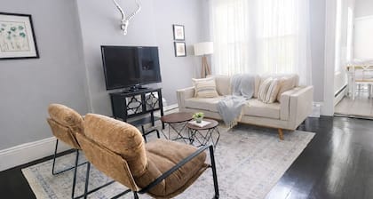 Charlestown Gem - Historic and Central Boston location, perfect for walking