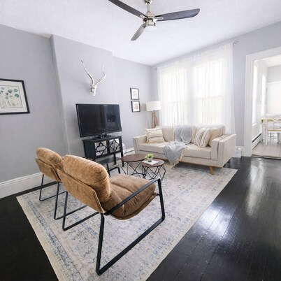 Charlestown Gem - Historic and Central Boston location, perfect for walking