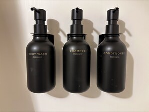 Towels, soap, shampoo, toilet paper