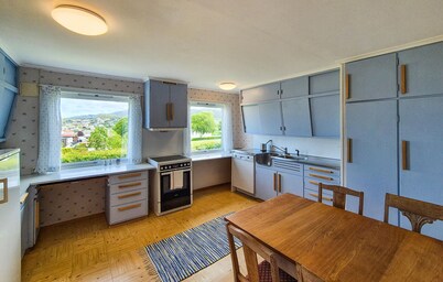 Awesome home in Fitjar with WiFi