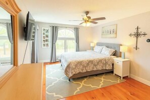 3 bedrooms, WiFi - Lake Living, sit back and relax! (Middleton)