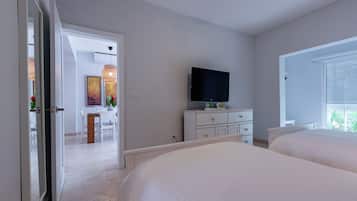 Fer et planche Ă  repasser, Wi-Fi, draps fournis