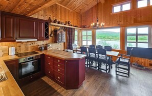 Fridge, microwave, dishwasher, coffee/tea maker - Cozy home in Hemsedal with sauna (Hemsedal)