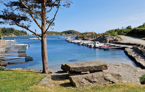 Lovely home in Lindesnes with sauna