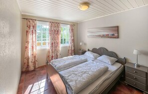 4 makuuhuonetta, ilmainen Wi-Fi