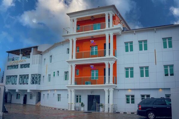 Exterior - HomeWorth Hotel (Lekki)