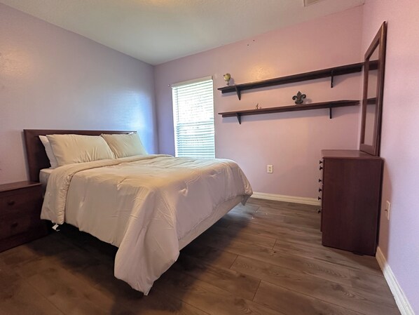 3 habitaciones, tabla de planchar con plancha y wifi