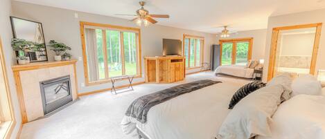 3 室のベッドルーム、デスク、アイロン / アイロン台、WiFi (無料)