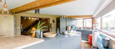 Ofen, Herdplatte, Geschirrspüler