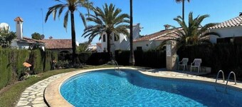 Cozy townhouse near the sea and mountains