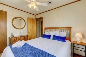 3 bedrooms, internet, bed sheets - Sandy Ridge | 150 ft to the beach (Nags Head)