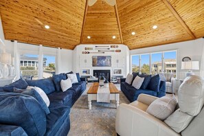 Télévision, table de tennis de table