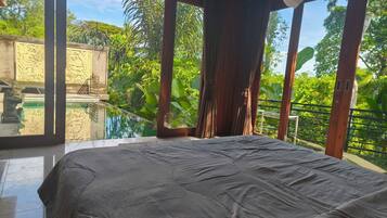 Vila família, piscina particular, vista para o rio | Wi-Fi de cortesia