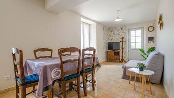 1 habitación y cuna de viaje