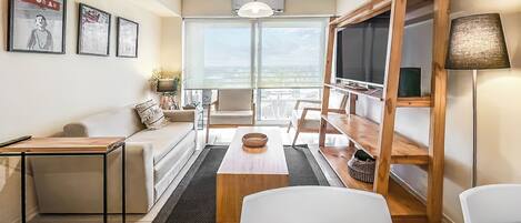 智能電視、書籍