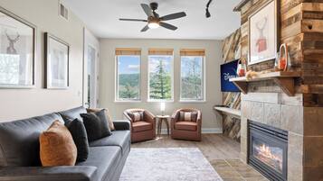 TV connectée, cheminée