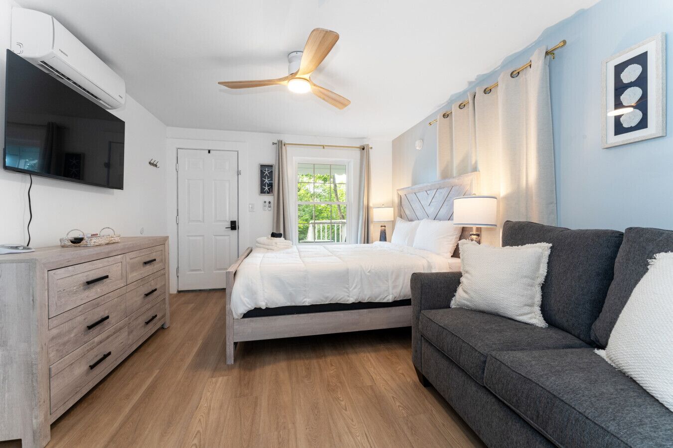 1 chambre, fer et planche à repasser, lit parapluie, Wi-Fi gratuit