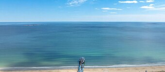 Heated Saltwater Pool  Short Walk to Beach Pier 9