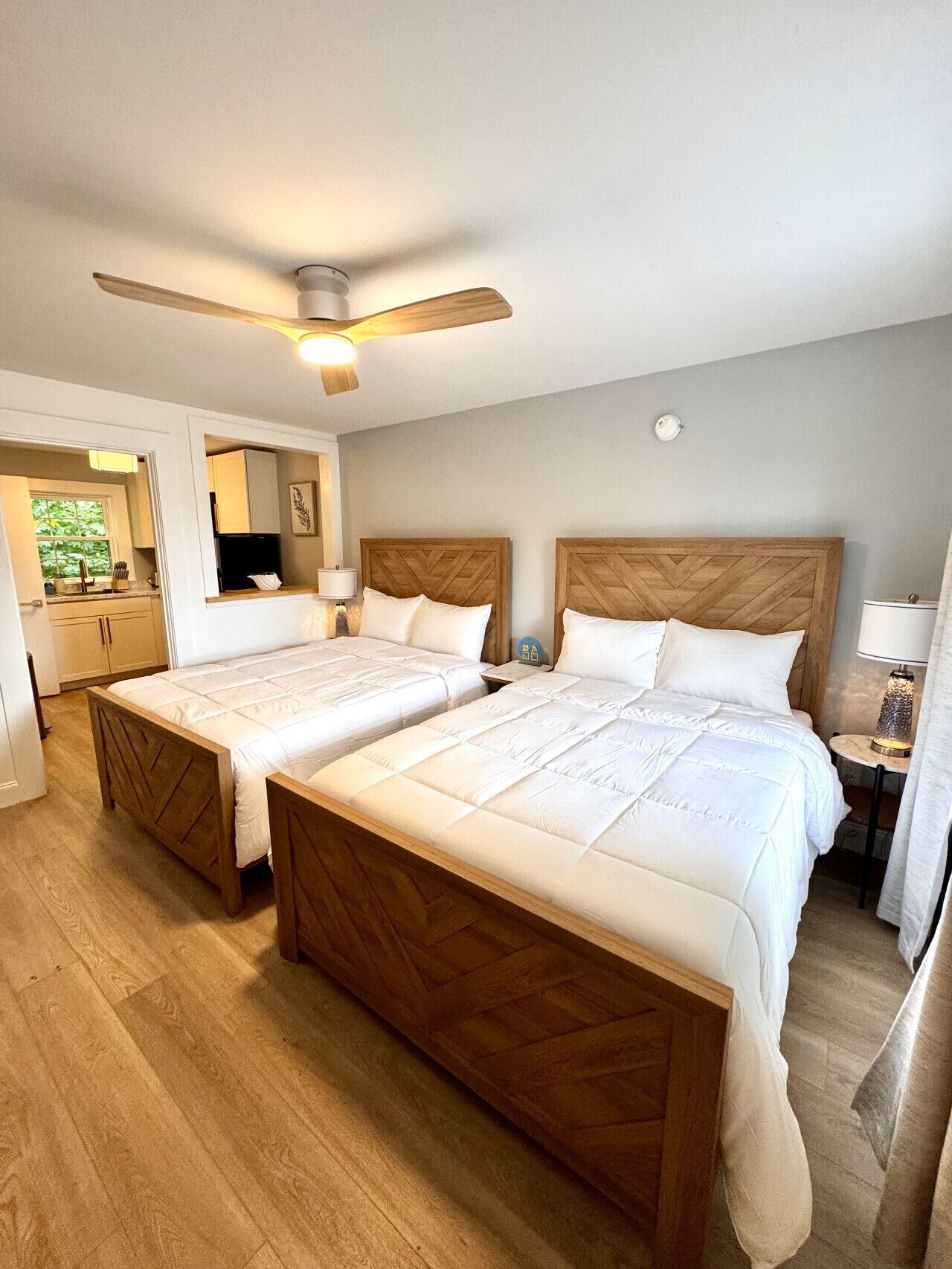 1 chambre, fer et planche à repasser, lit parapluie, Wi-Fi gratuit