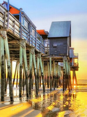 On the beach - Cozy 1 BR Suite, with Kitchenette and Pool - Steps to the Beach (Old Orchard Beach)