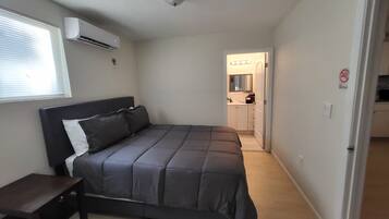 1 chambre, fer et planche à repasser, Wi-Fi, literie fournie